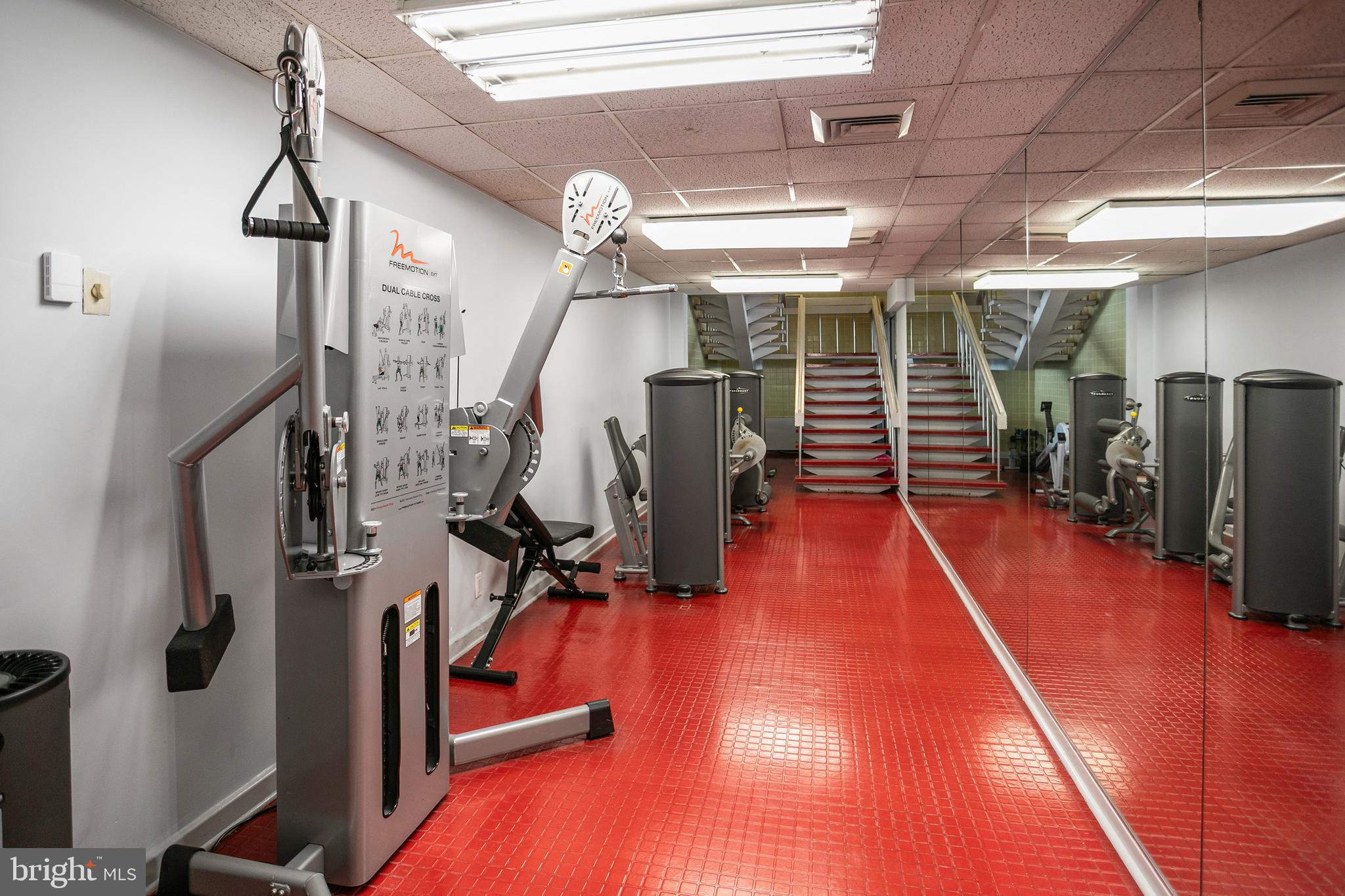 4601 N PARK AVENUE 1212