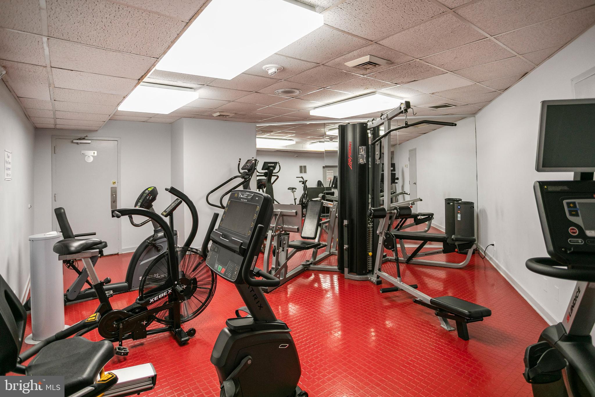 4601 N PARK AVENUE 1212