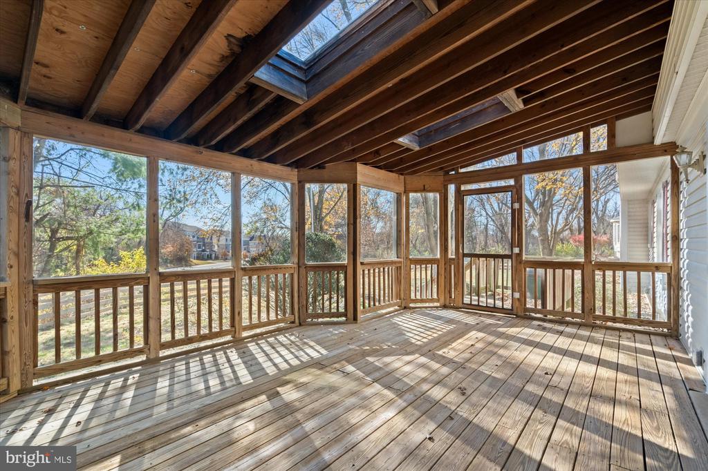 2 BEAUVOIR COURT
