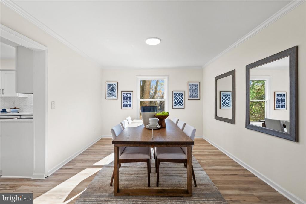 2 BEAUVOIR COURT