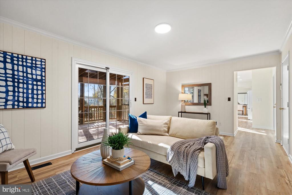 2 BEAUVOIR COURT
