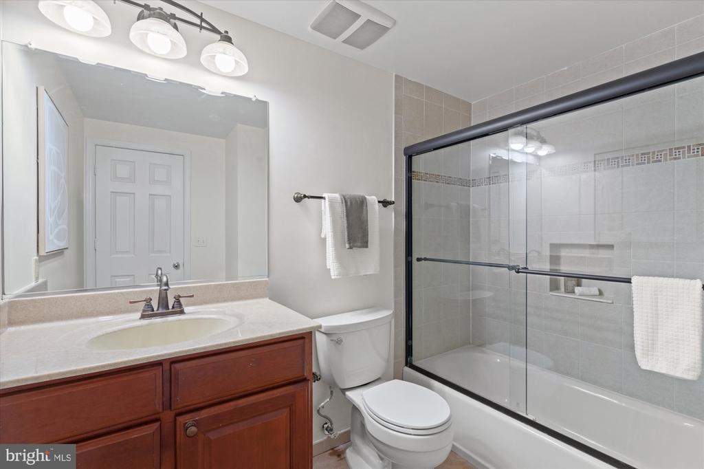 2 BEAUVOIR COURT