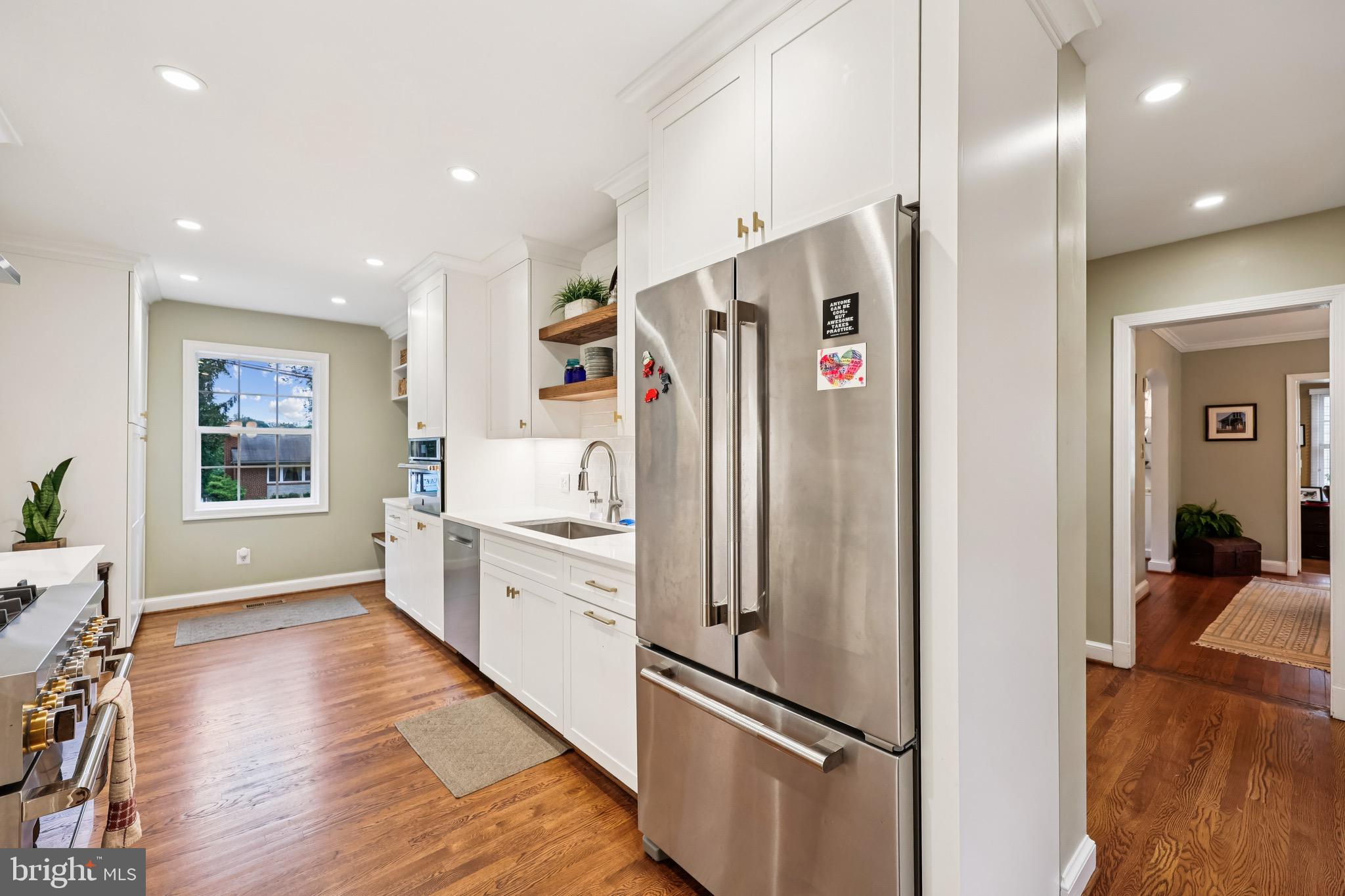 2725 WASHINGTON AVENUE