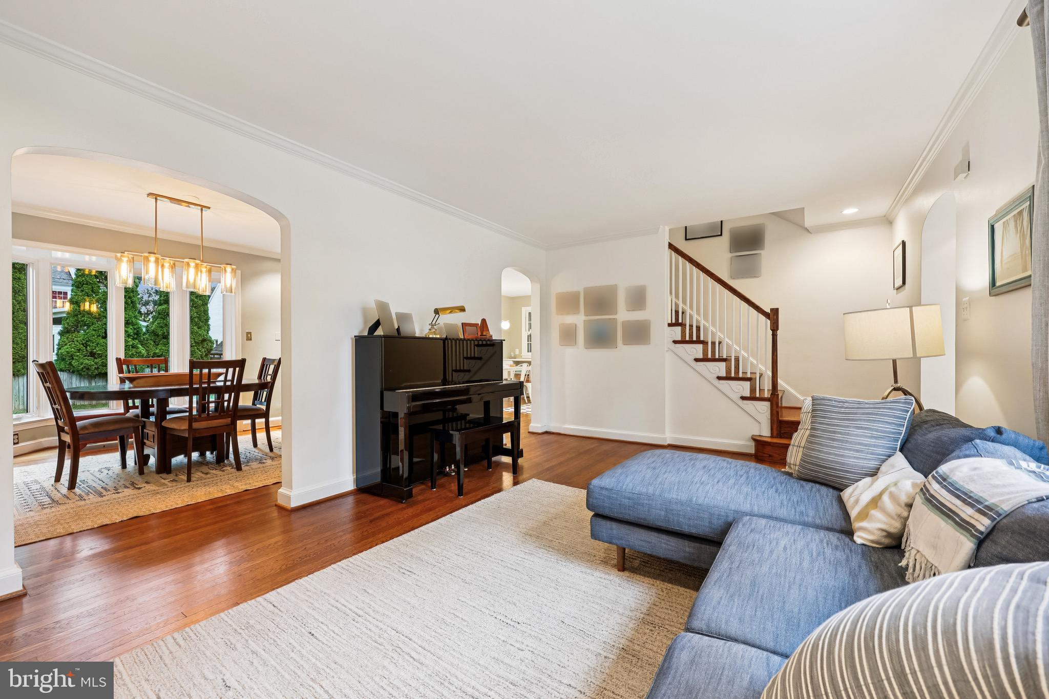 2725 WASHINGTON AVENUE