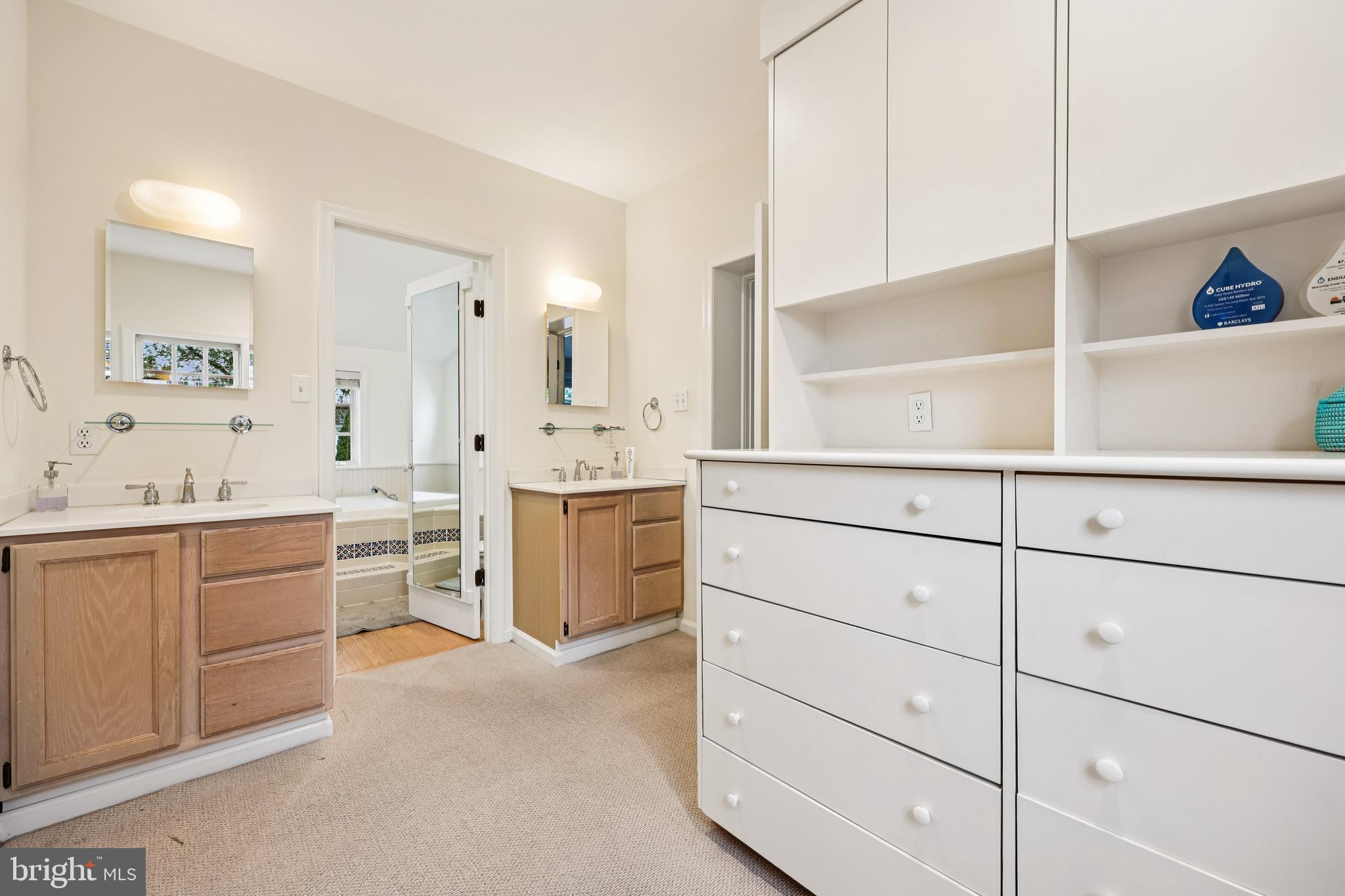 2725 WASHINGTON AVENUE