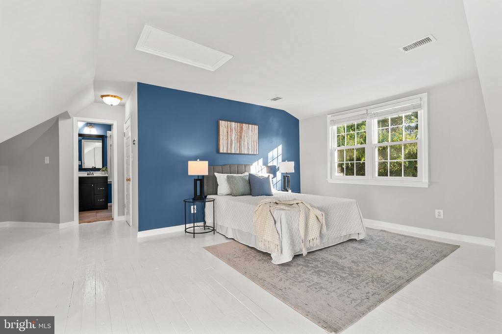 4903 CHEVY CHASE BOULEVARD