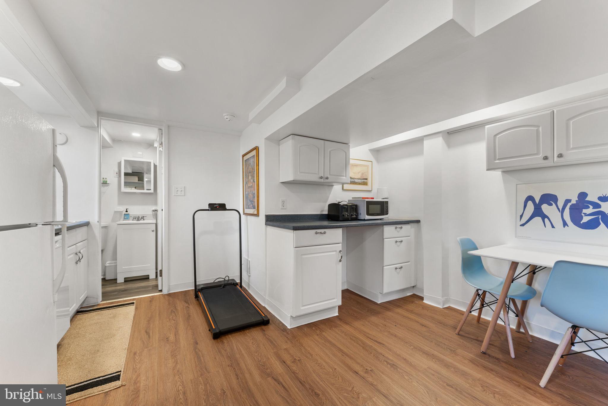 5302 BALTIMORE AVENUE