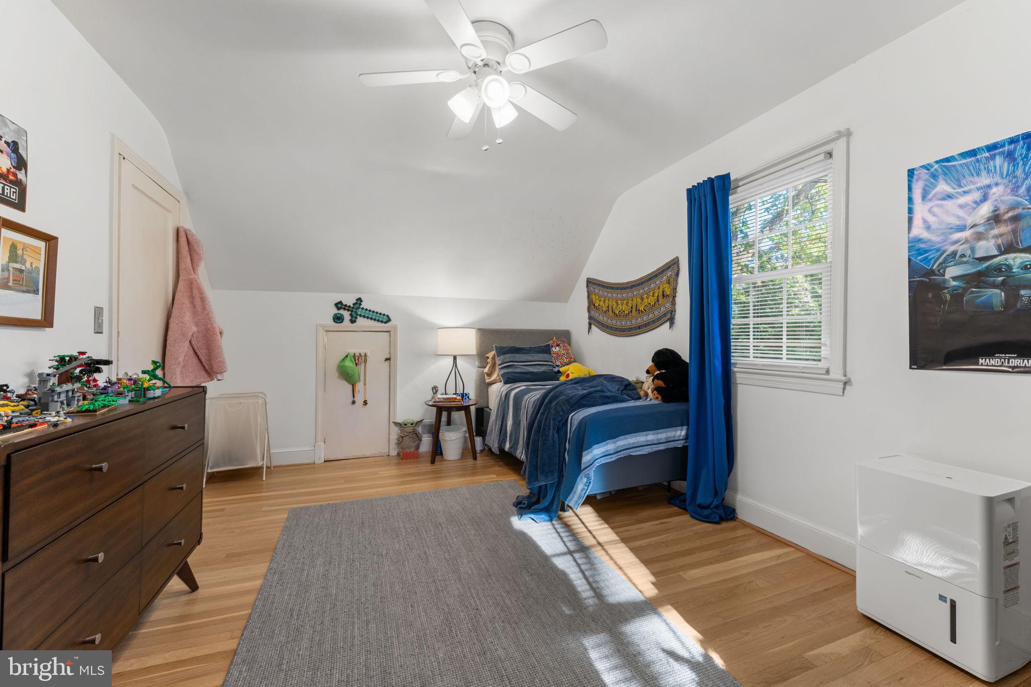 5302 BALTIMORE AVENUE