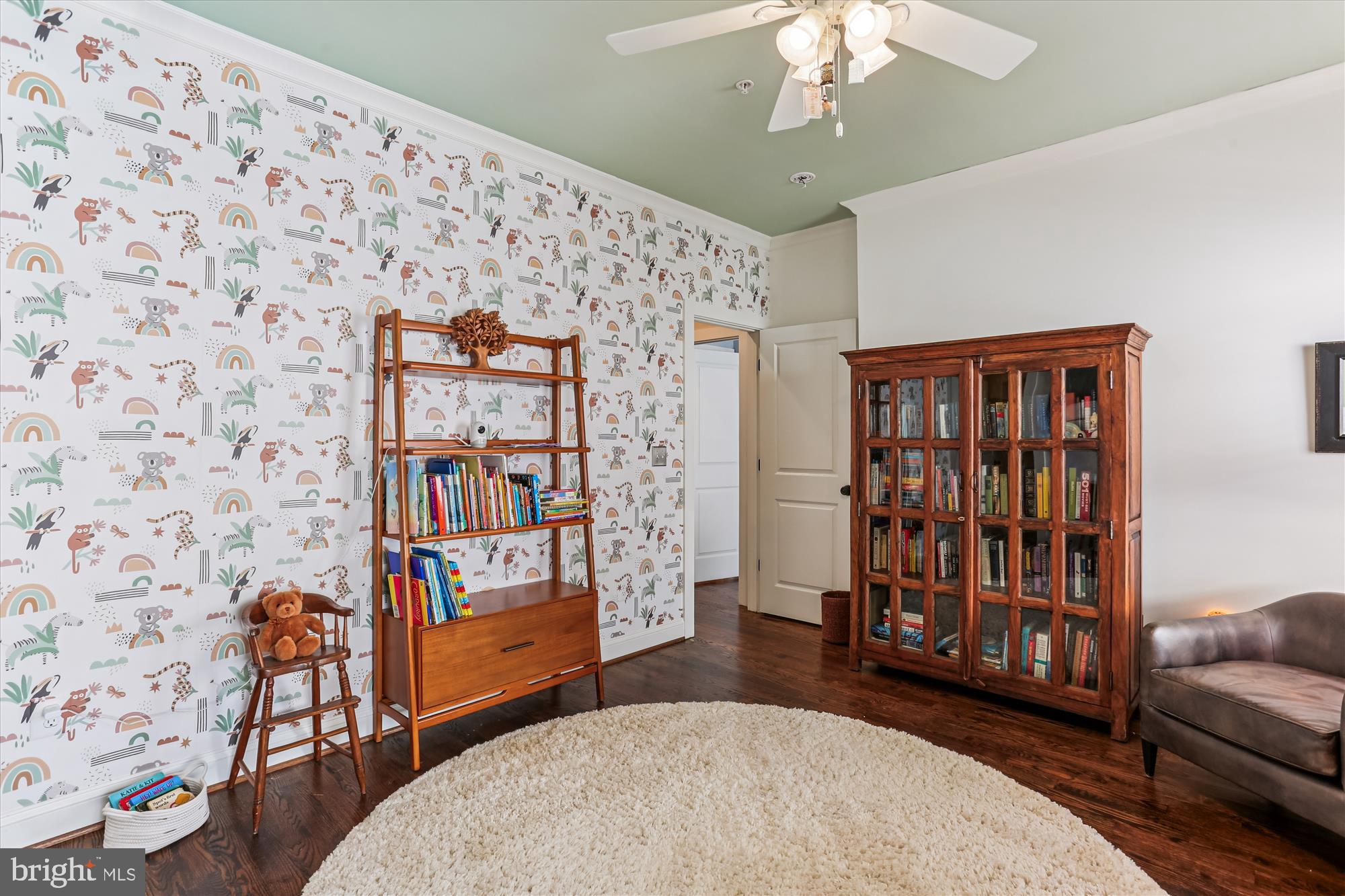 5502 ROOSEVELT STREET