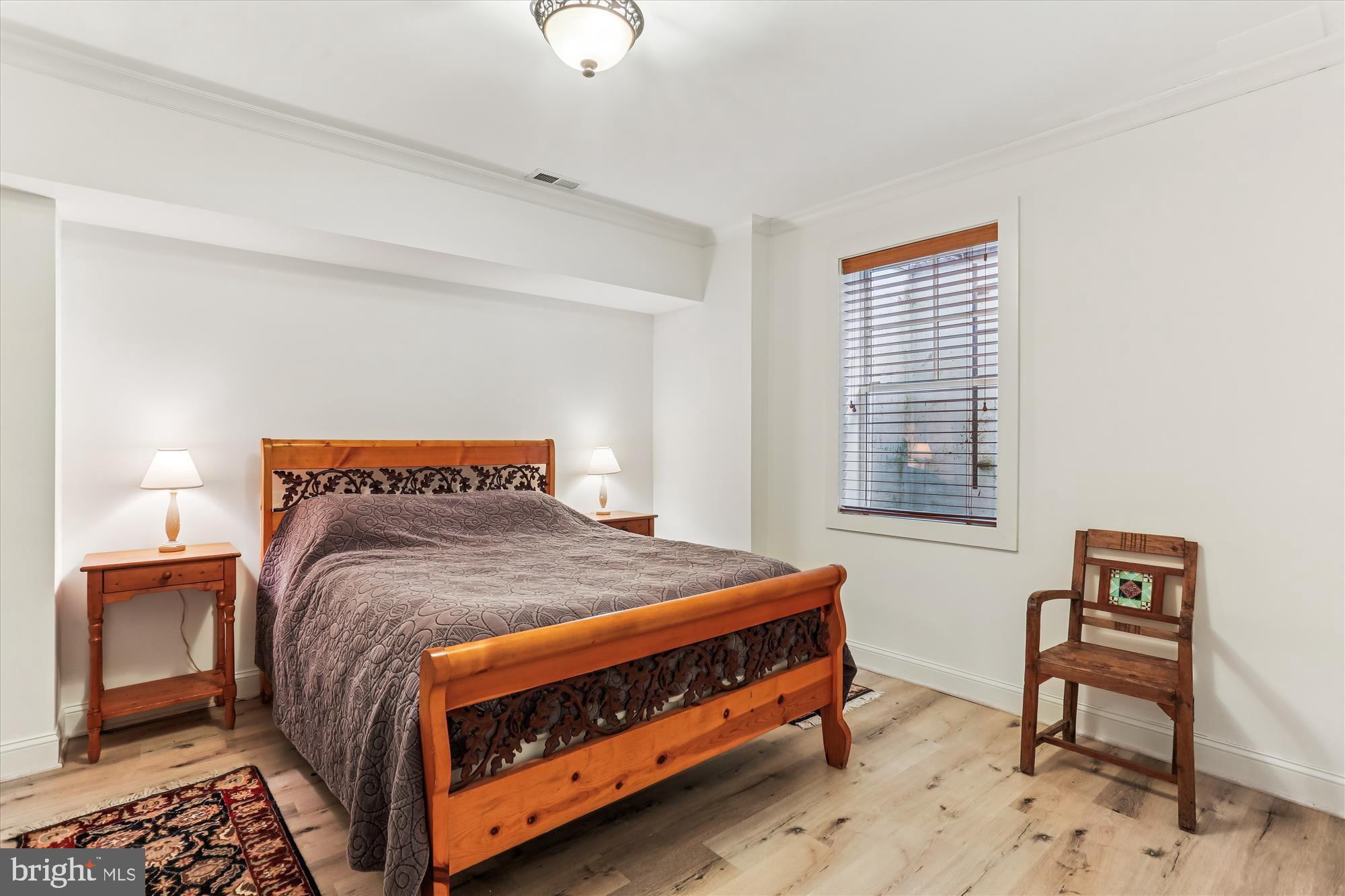 5502 ROOSEVELT STREET