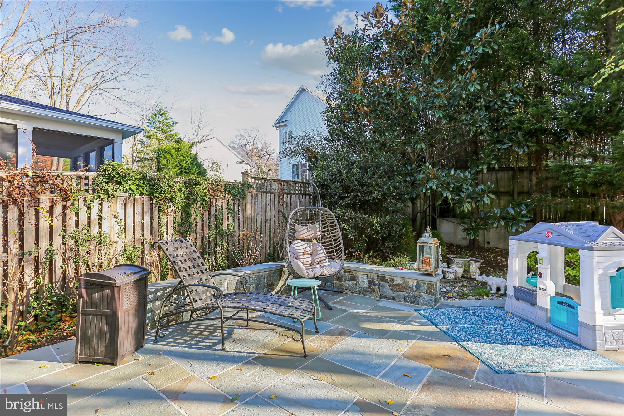 5502 ROOSEVELT STREET