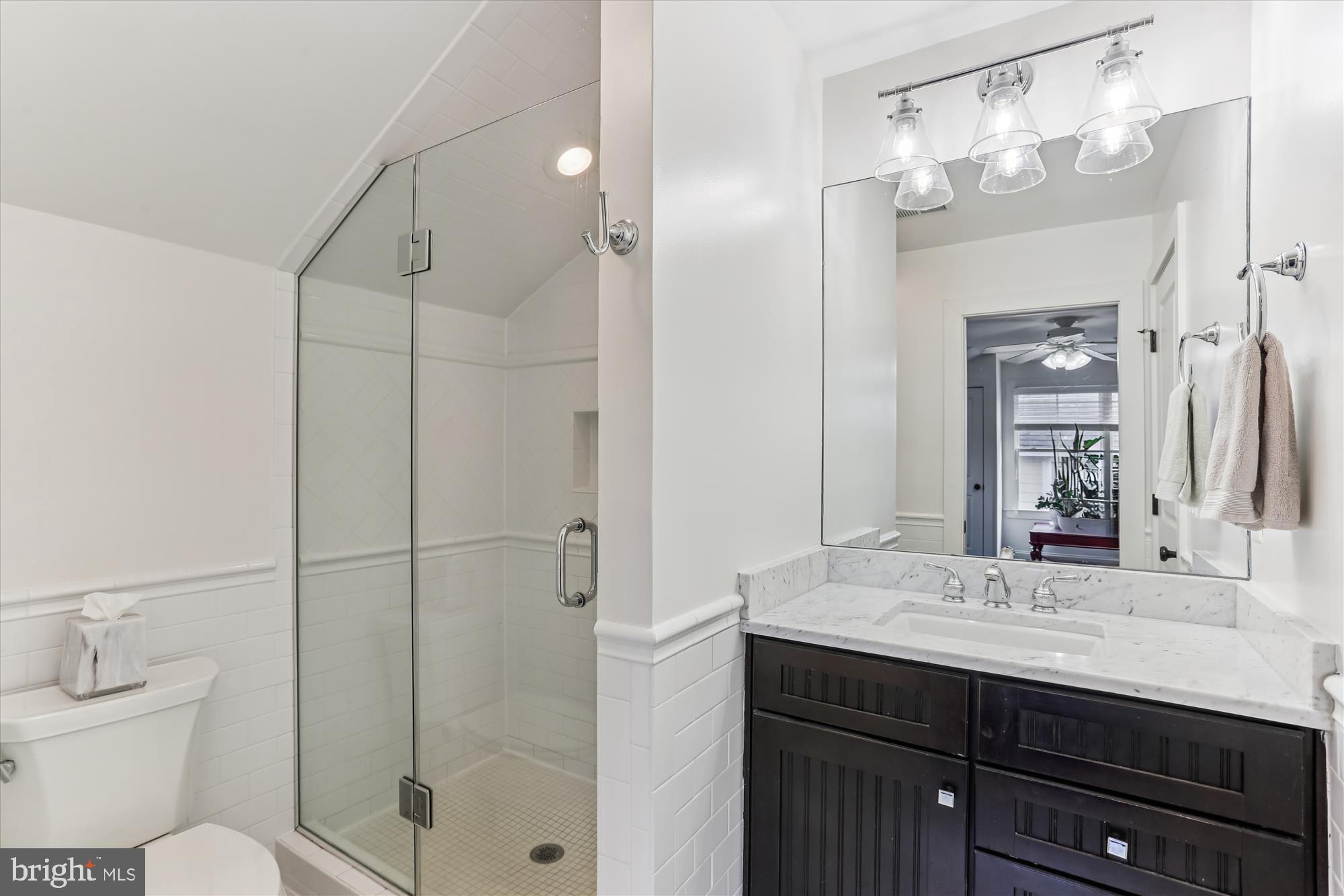 5502 ROOSEVELT STREET