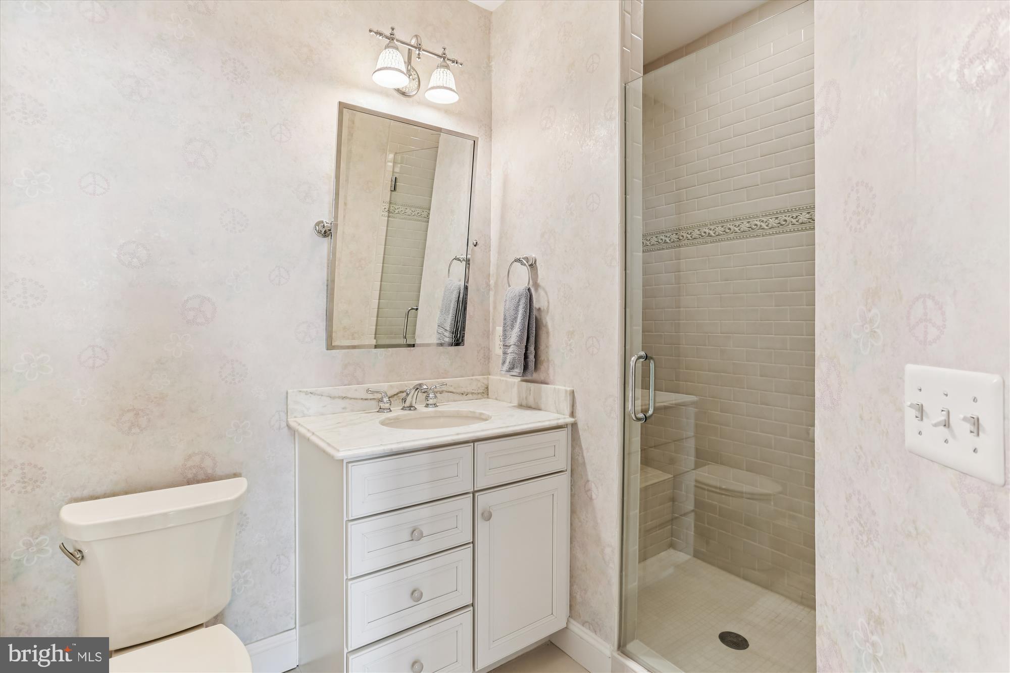 5502 ROOSEVELT STREET