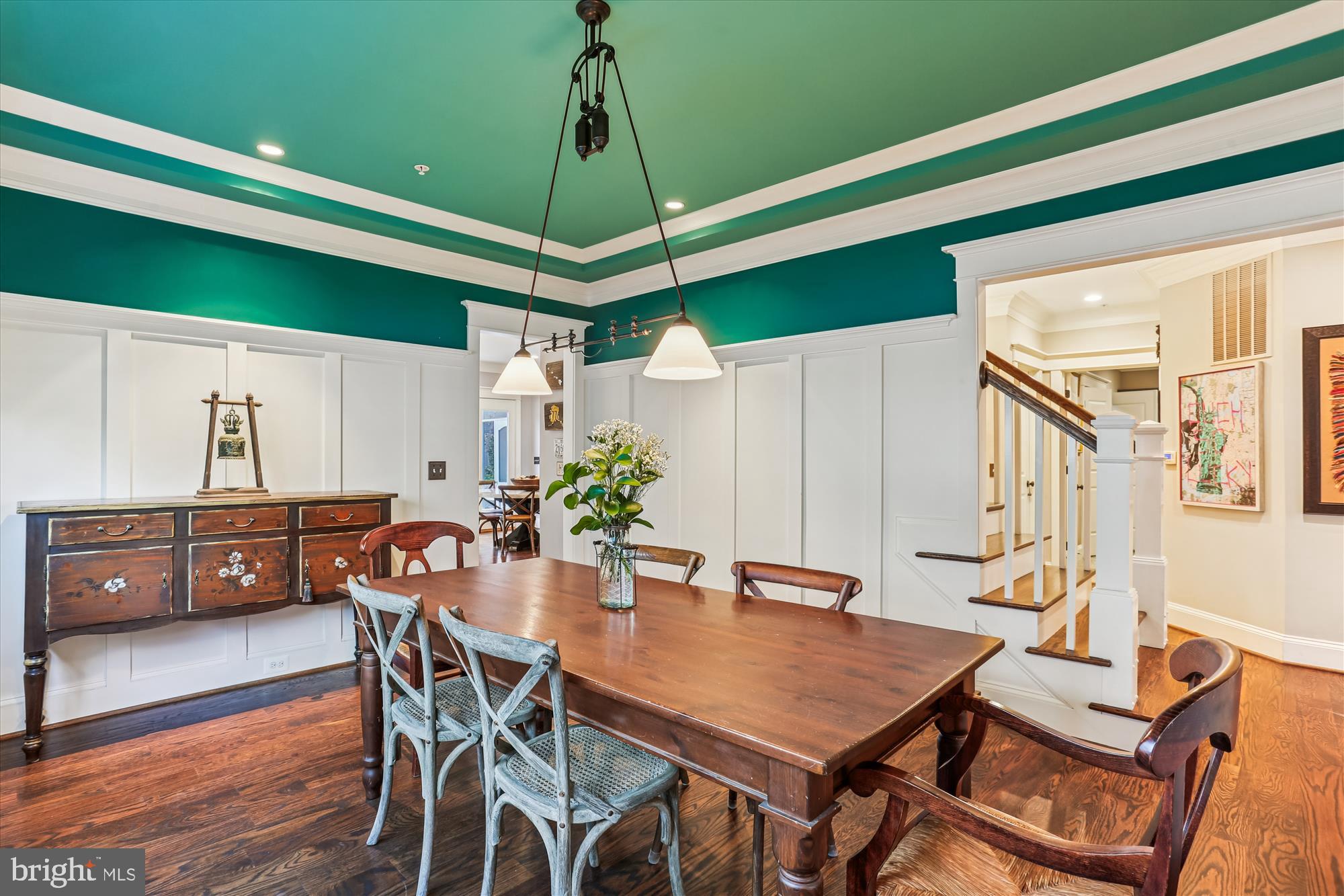 5502 ROOSEVELT STREET