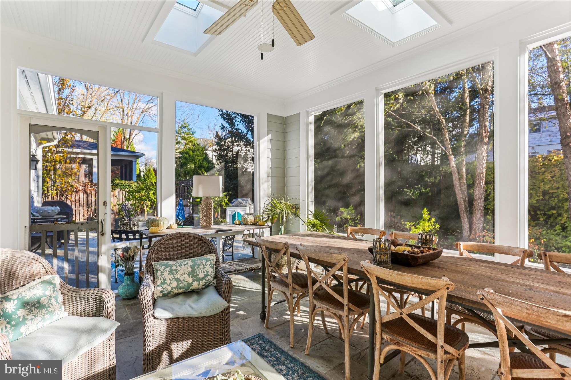 5502 ROOSEVELT STREET