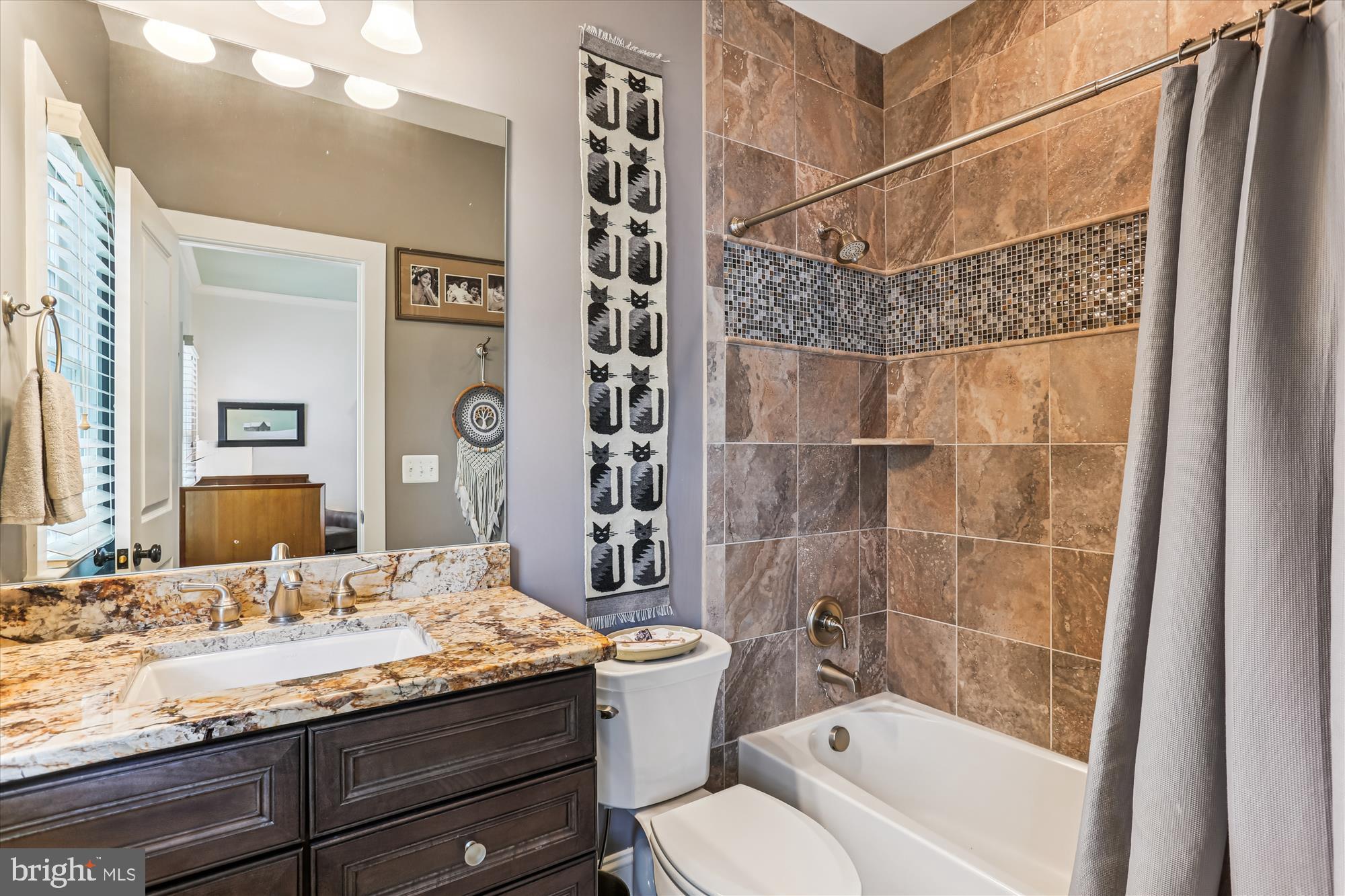 5502 ROOSEVELT STREET