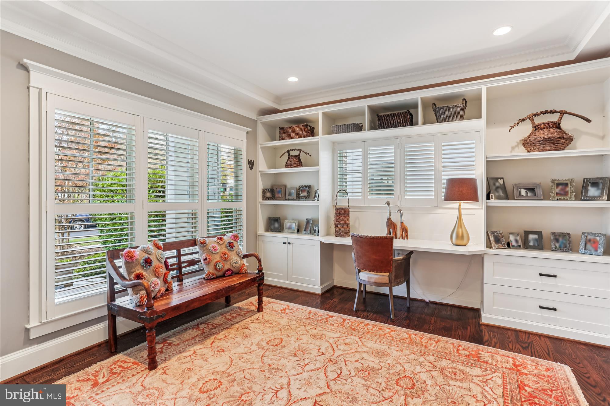 5502 ROOSEVELT STREET