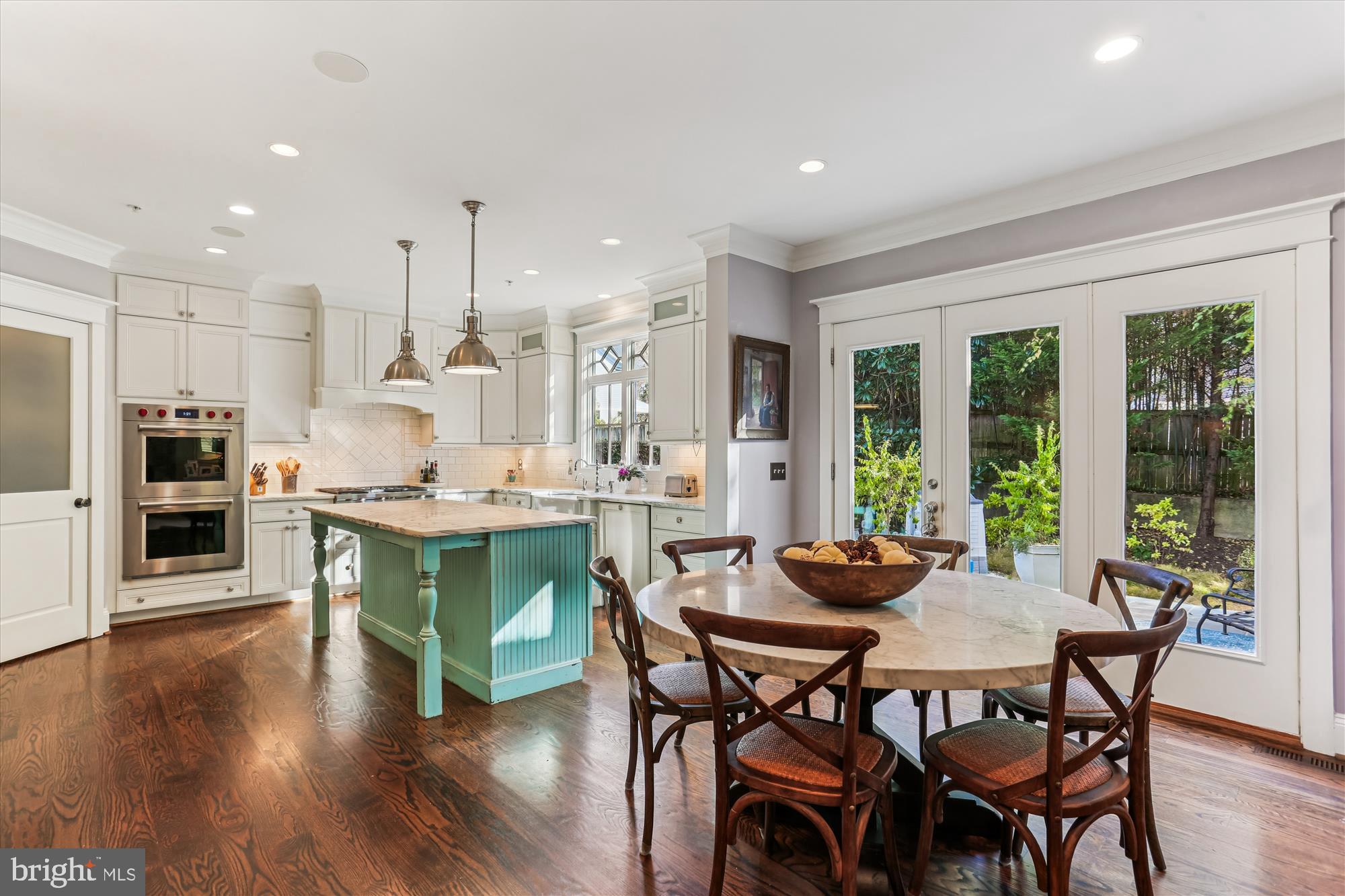 5502 ROOSEVELT STREET