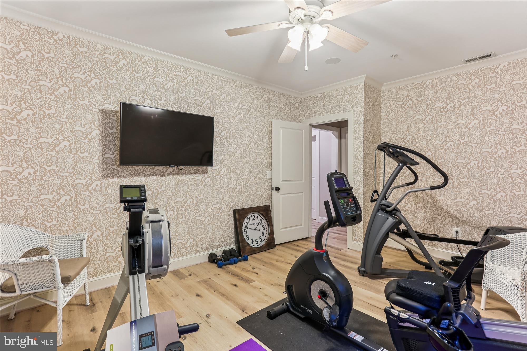 5502 ROOSEVELT STREET