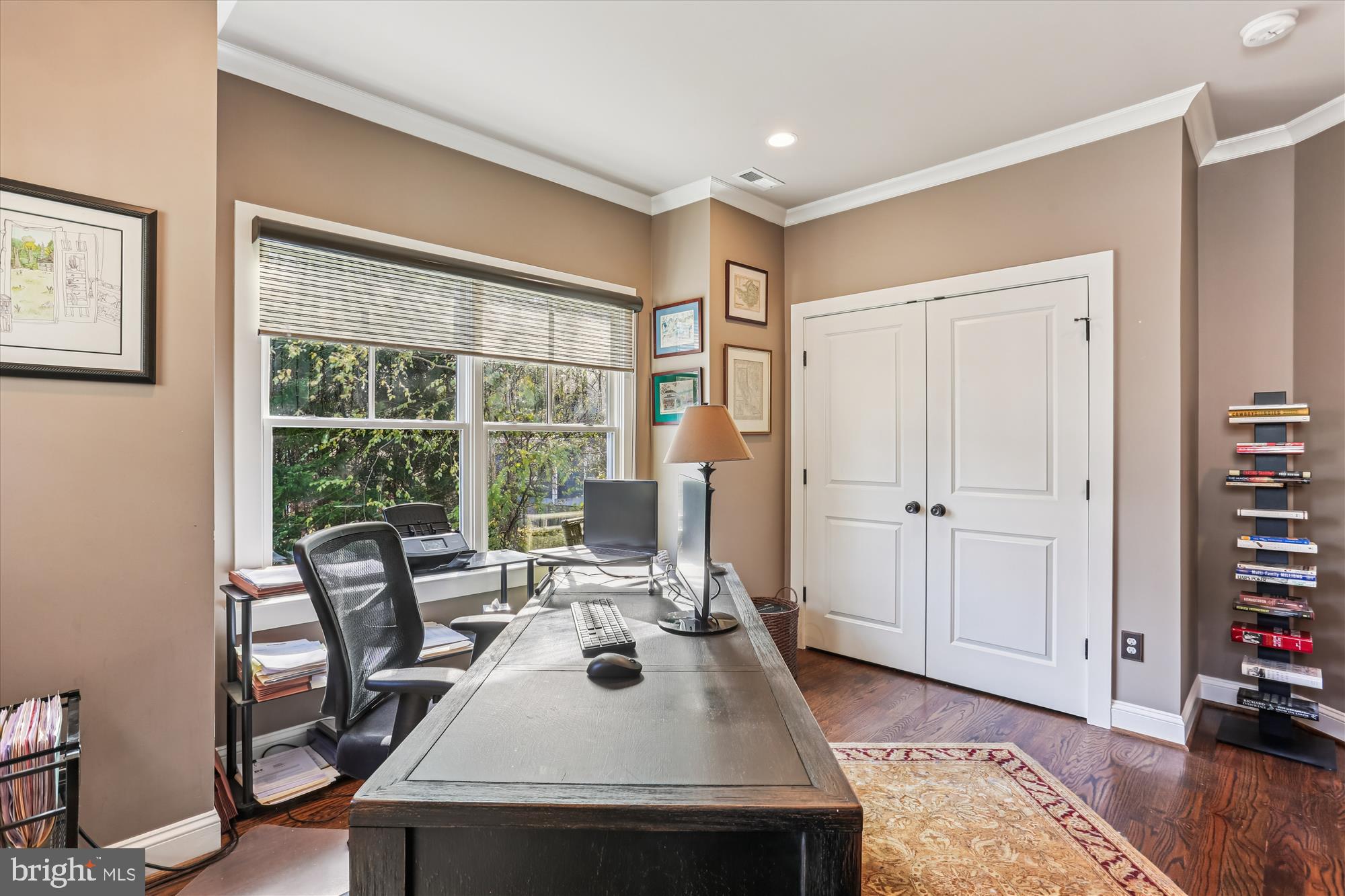 5502 ROOSEVELT STREET