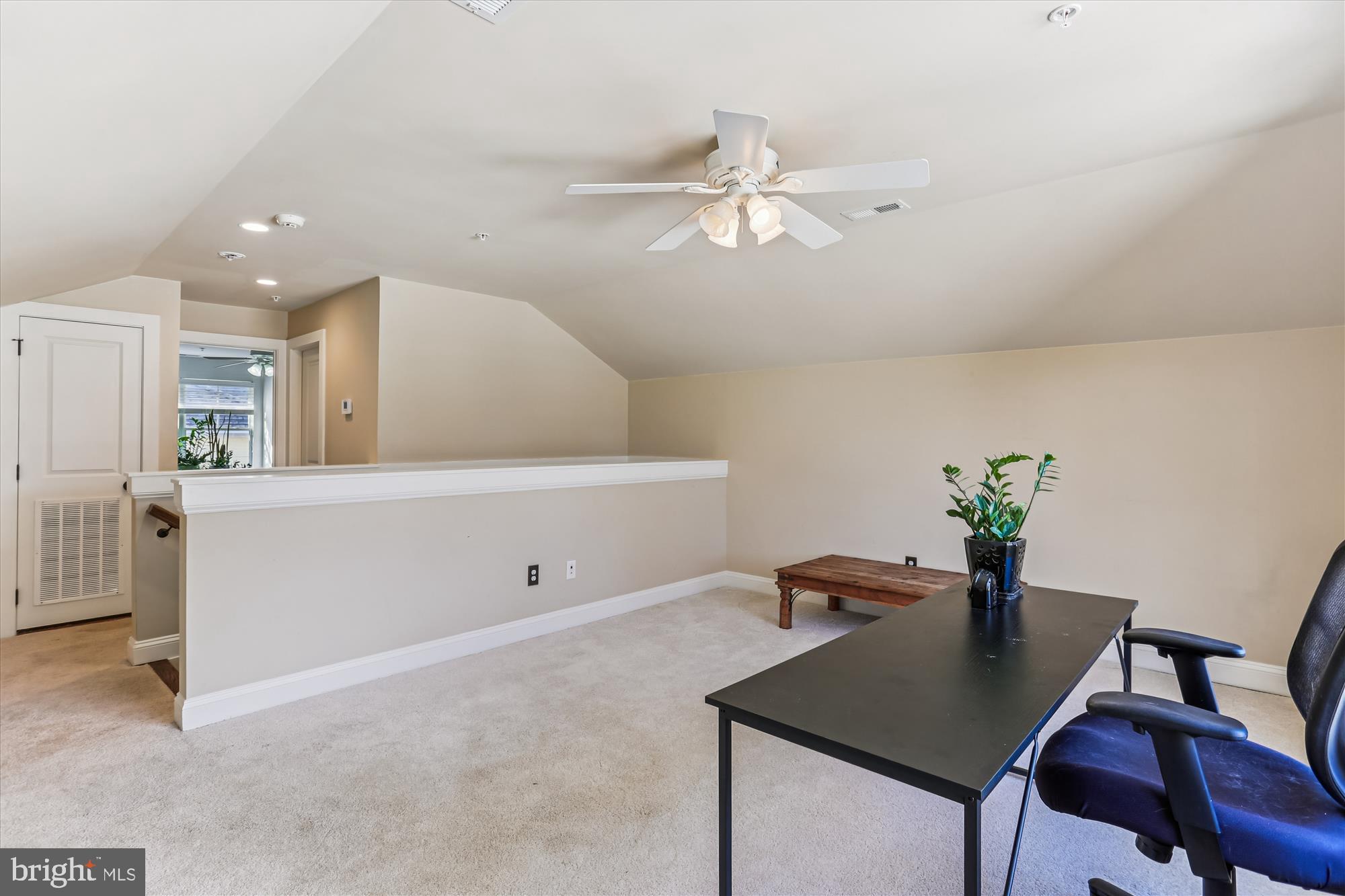 5502 ROOSEVELT STREET