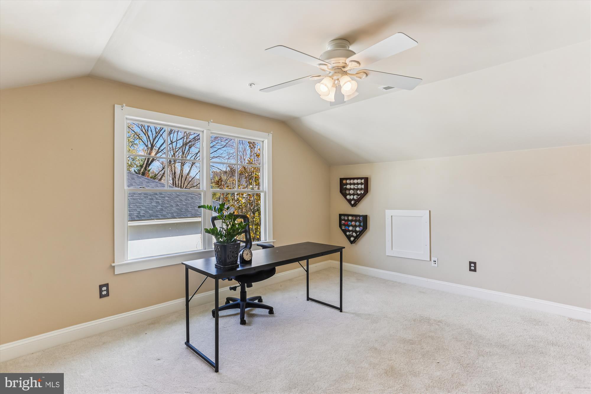 5502 ROOSEVELT STREET