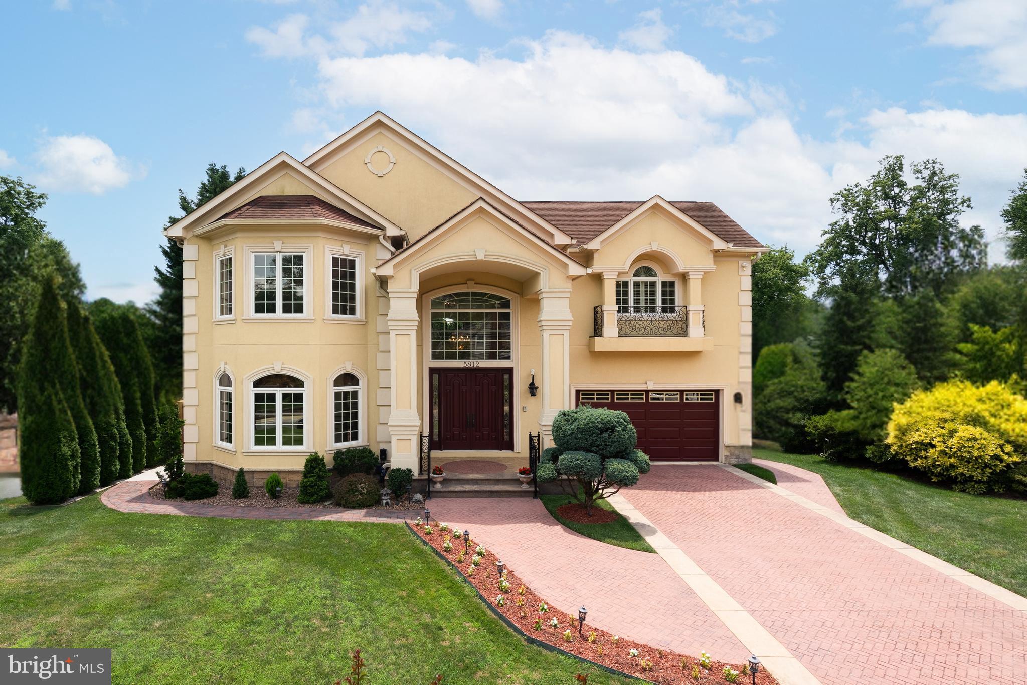 5812 LONE OAK DRIVE