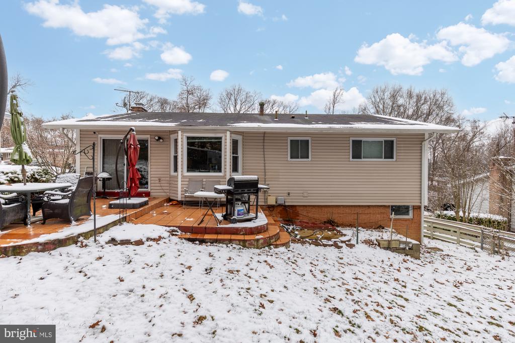 1513 MENLEE DRIVE