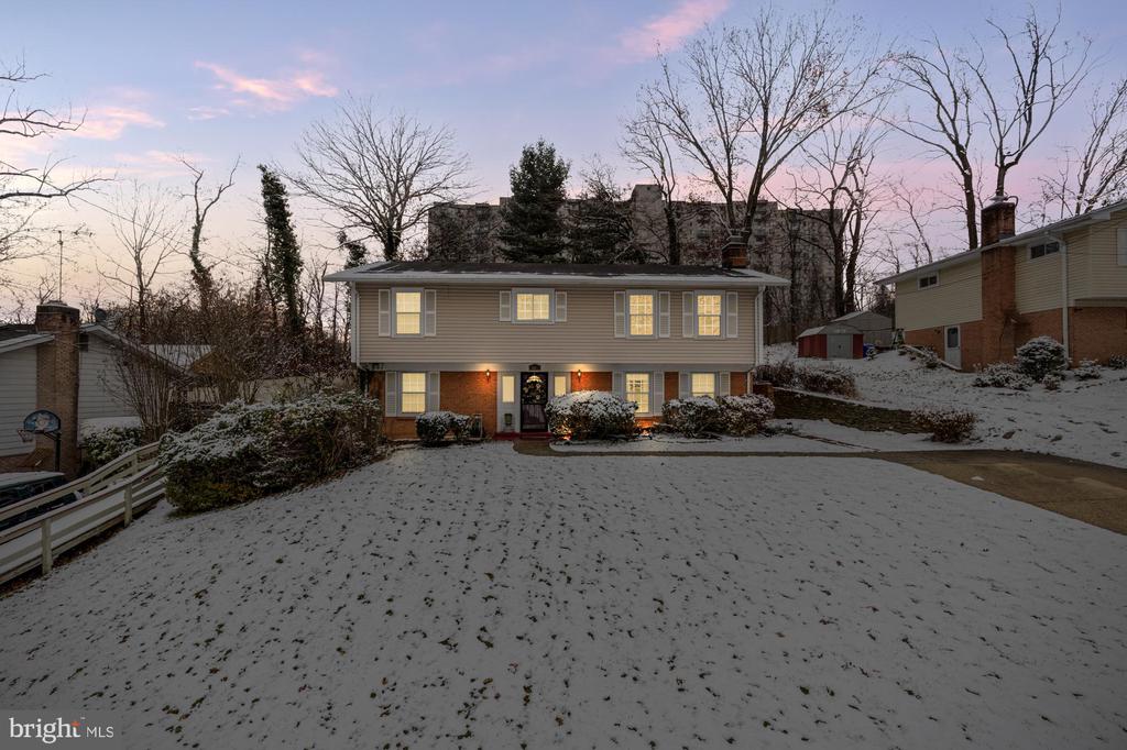 1513 MENLEE DRIVE