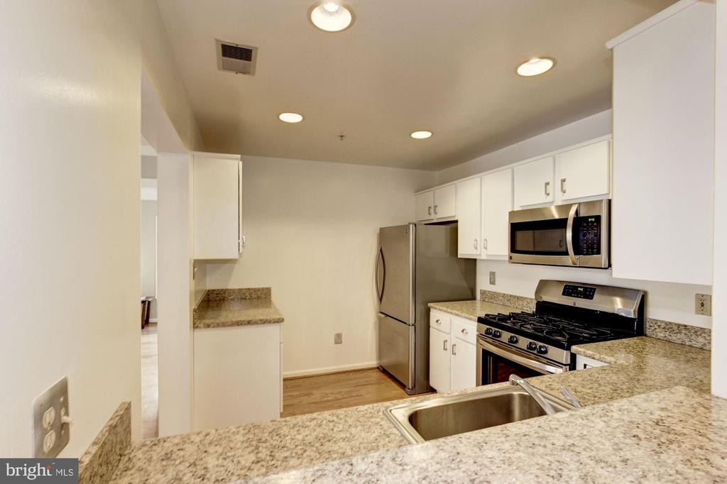 15307 DIAMOND COVE TERRACE 6-E