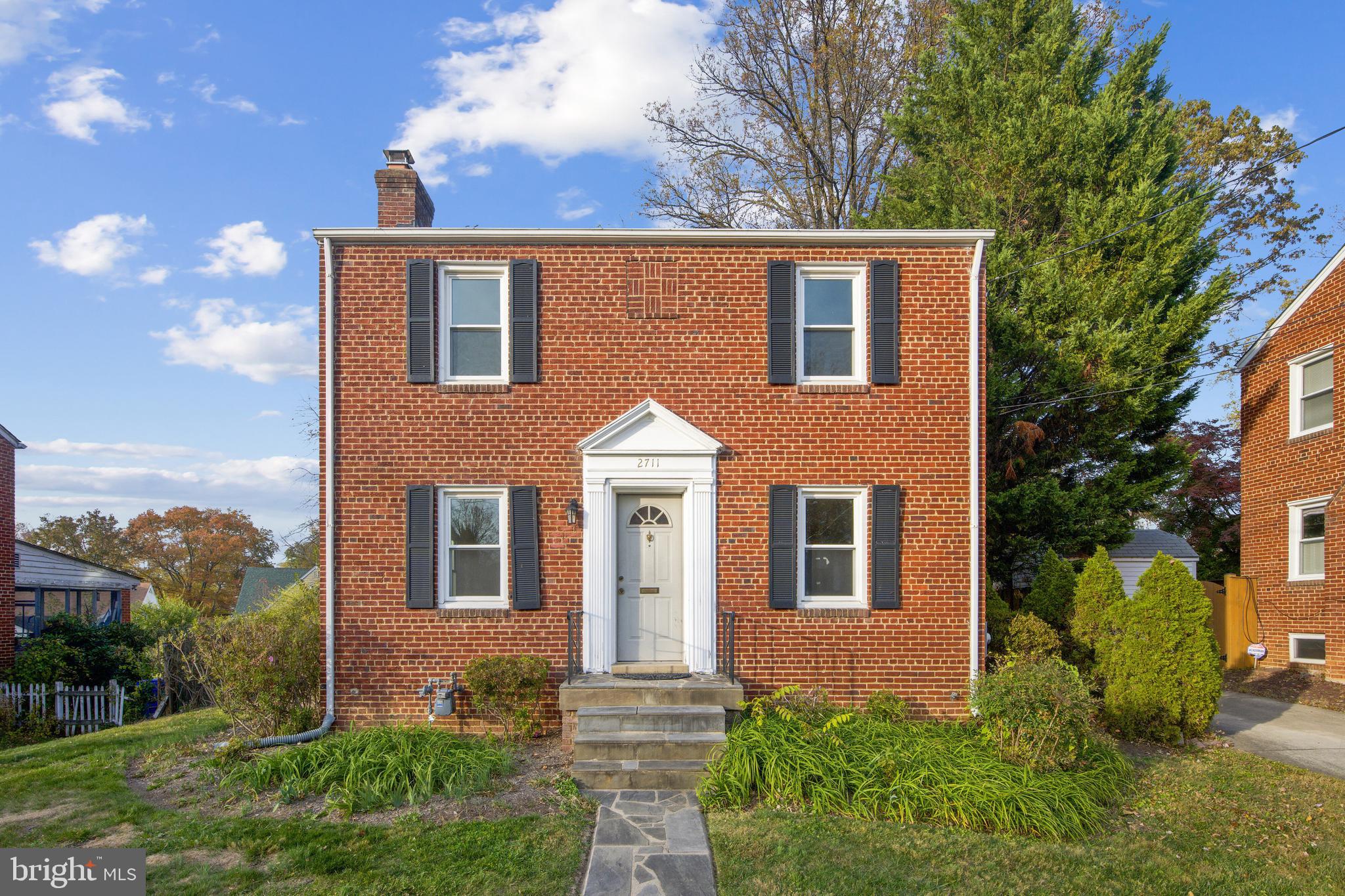2711 ELNORA STREET