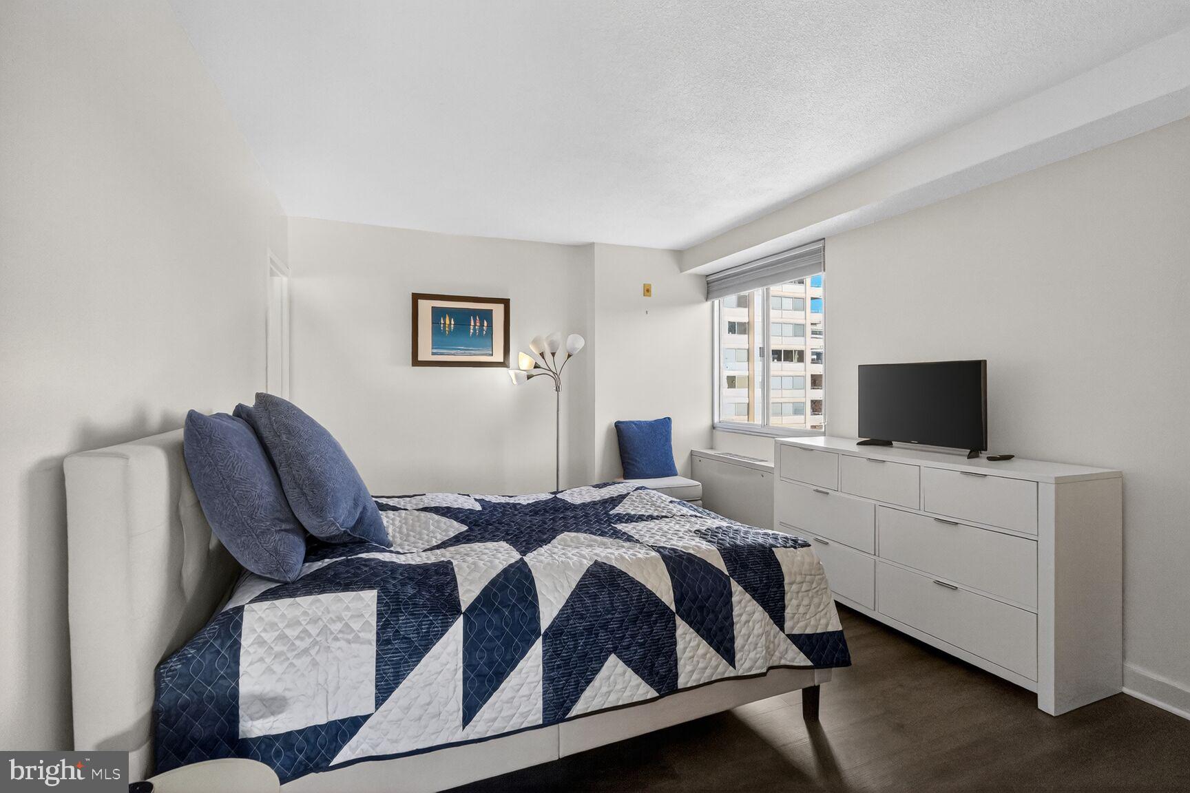 4515 WILLARD AVENUE 1601S