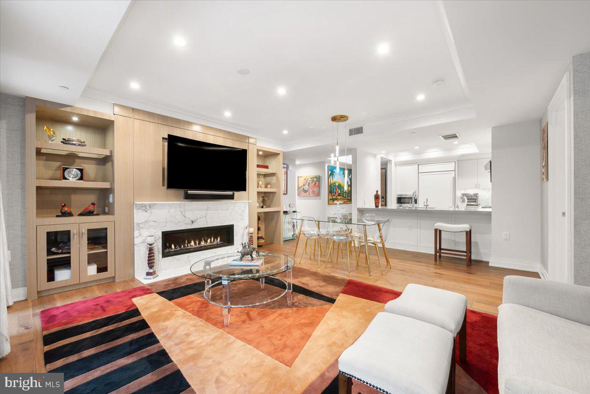 4901 HAMPDEN LANE 205