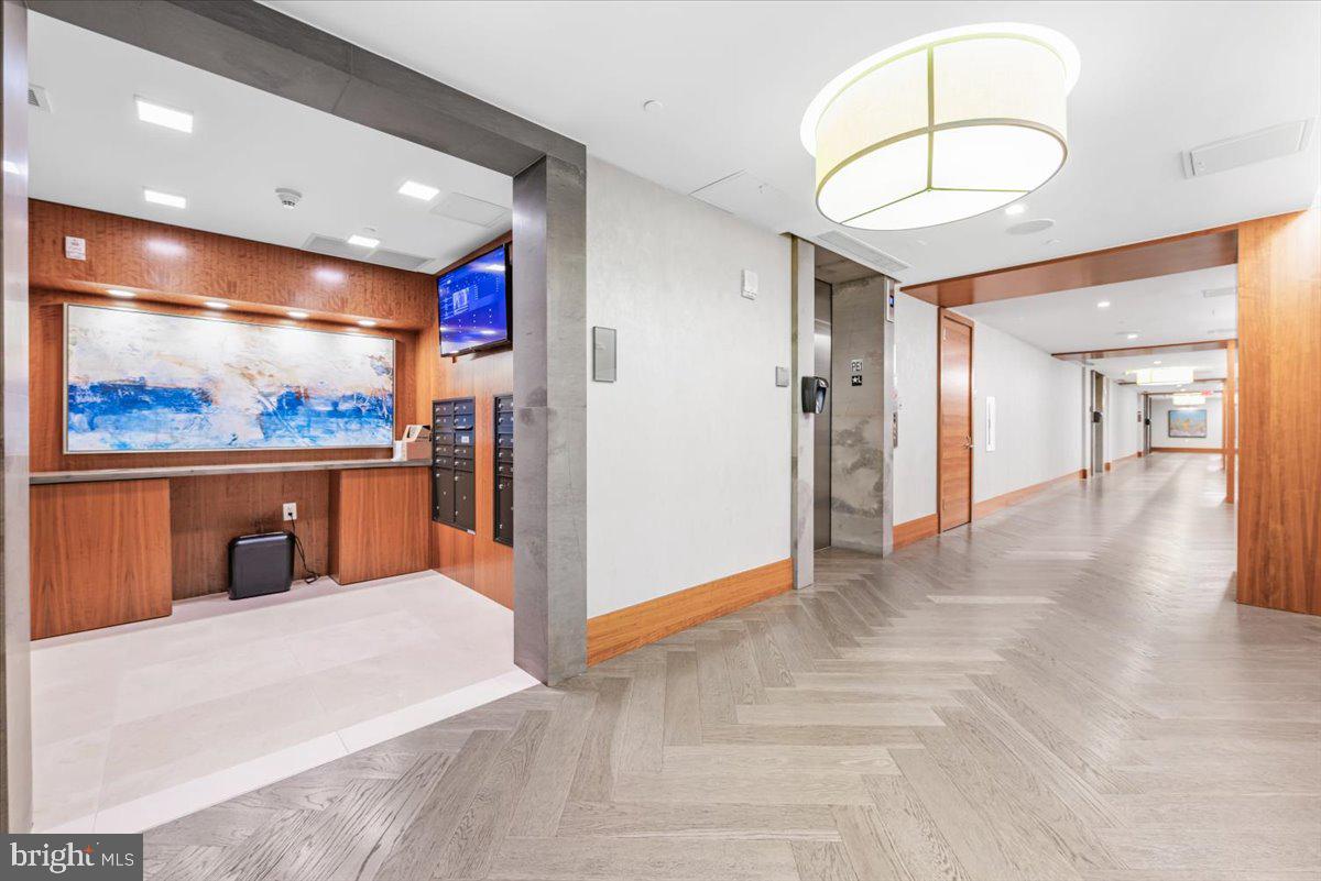 4901 HAMPDEN LANE 205