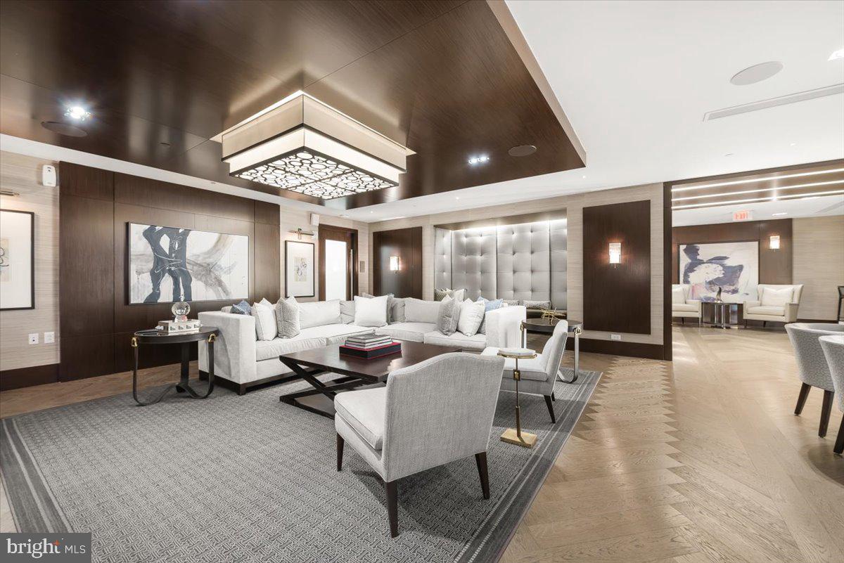 4901 HAMPDEN LANE 205