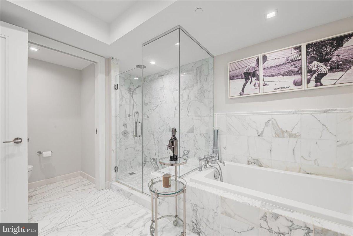 4901 HAMPDEN LANE 205