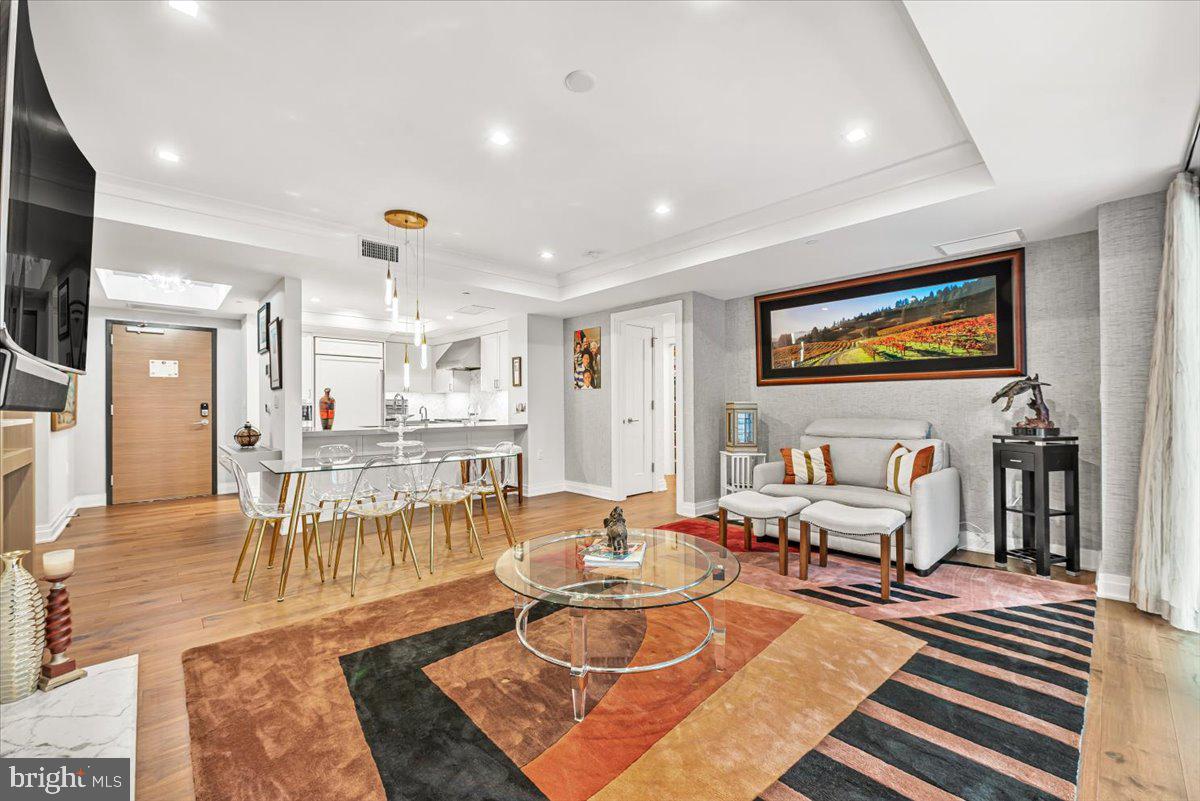 4901 HAMPDEN LANE 205