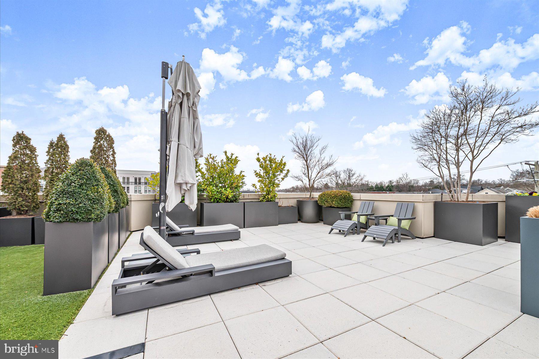 4915 HAMPDEN LANE 405