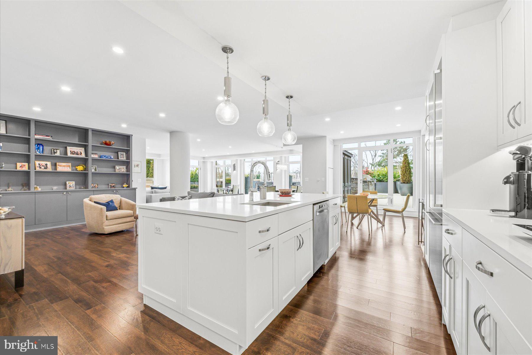 4915 HAMPDEN LANE 405