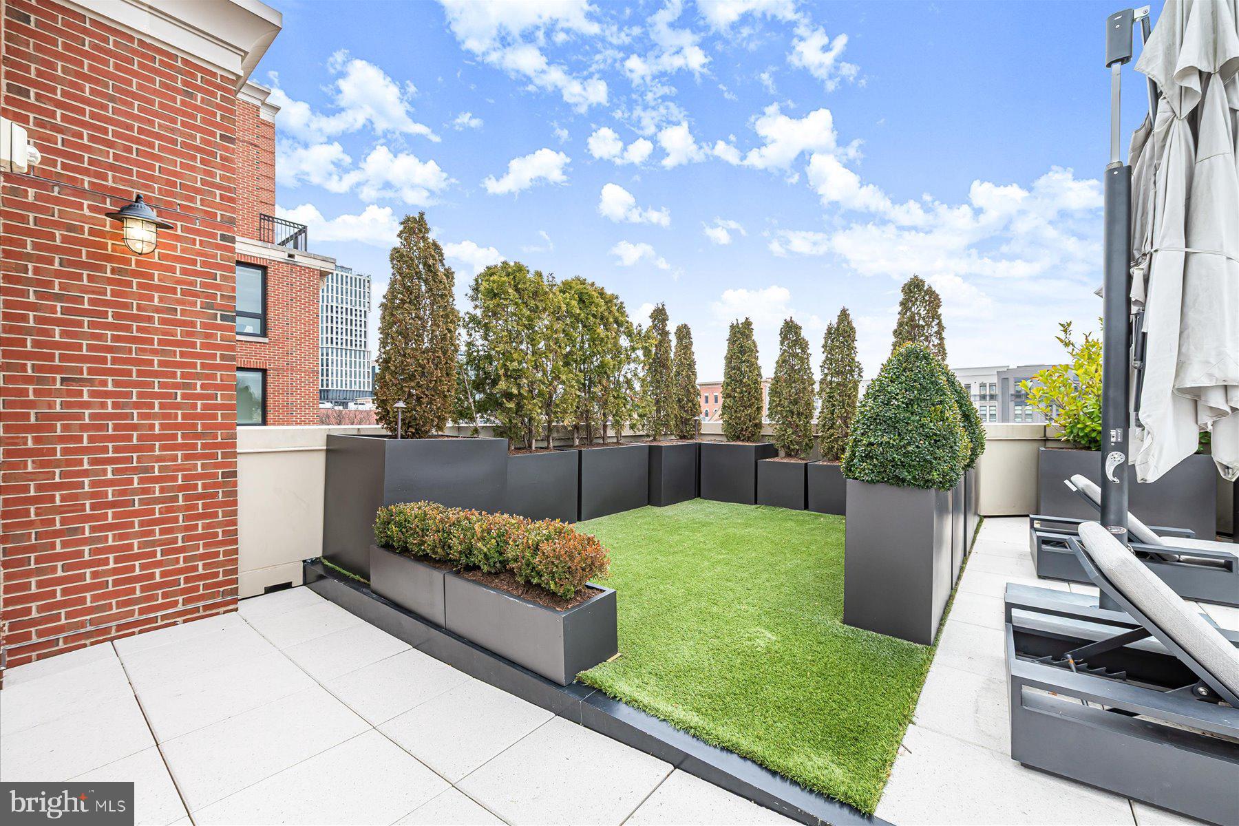 4915 HAMPDEN LANE 405