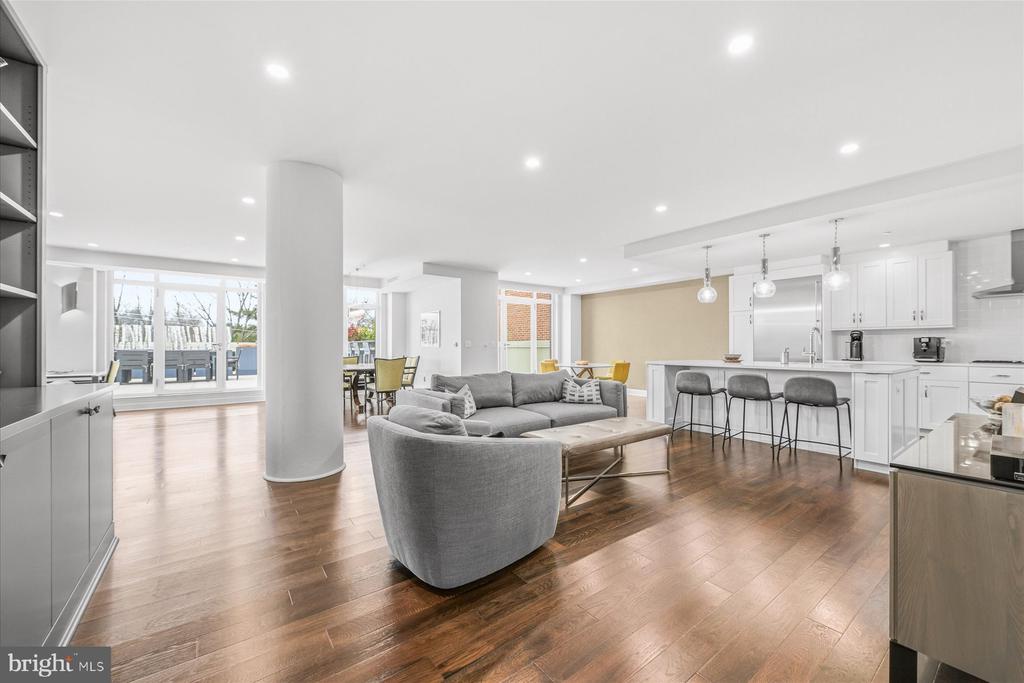 4915 HAMPDEN LANE 405
