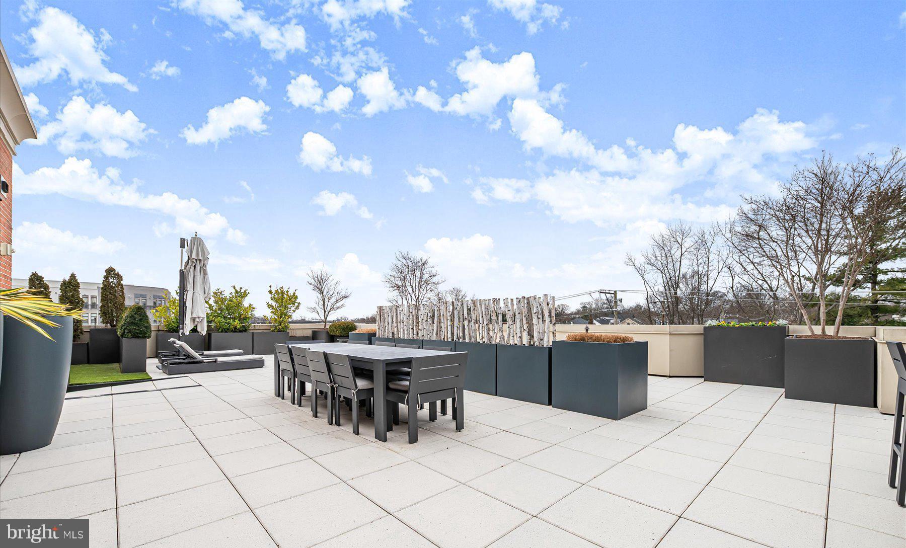 4915 HAMPDEN LANE 405