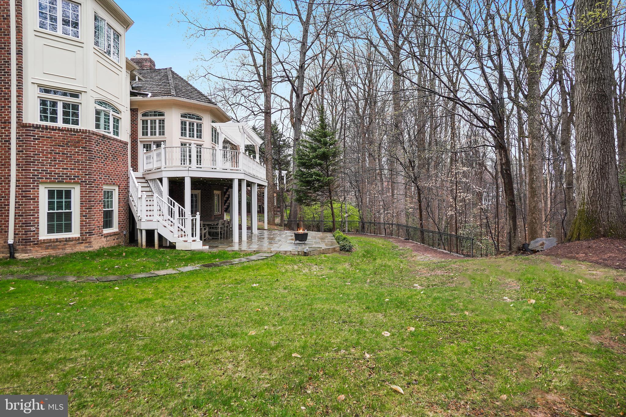 9646 EAGLE RIDGE DRIVE