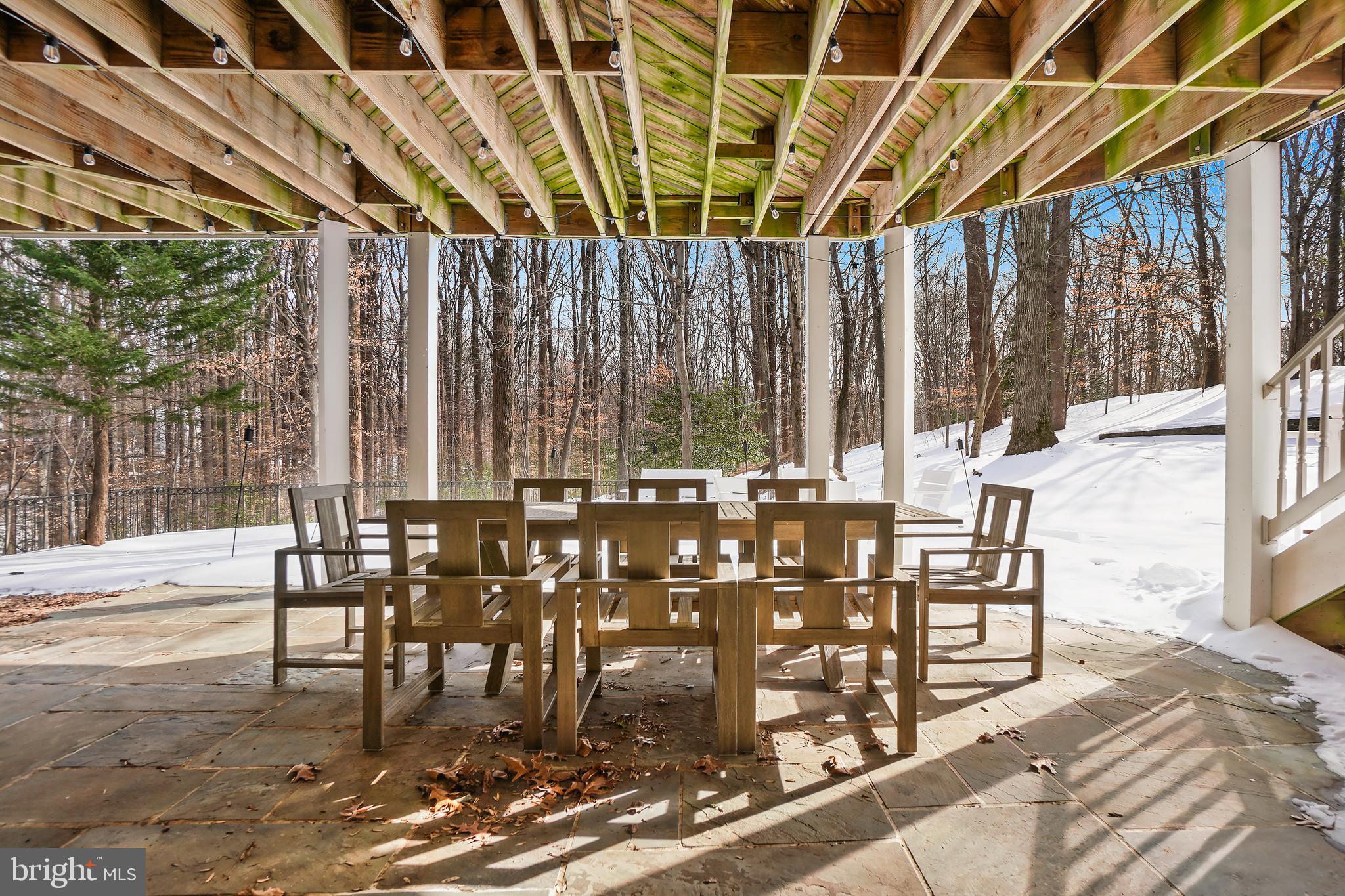 9646 EAGLE RIDGE DRIVE