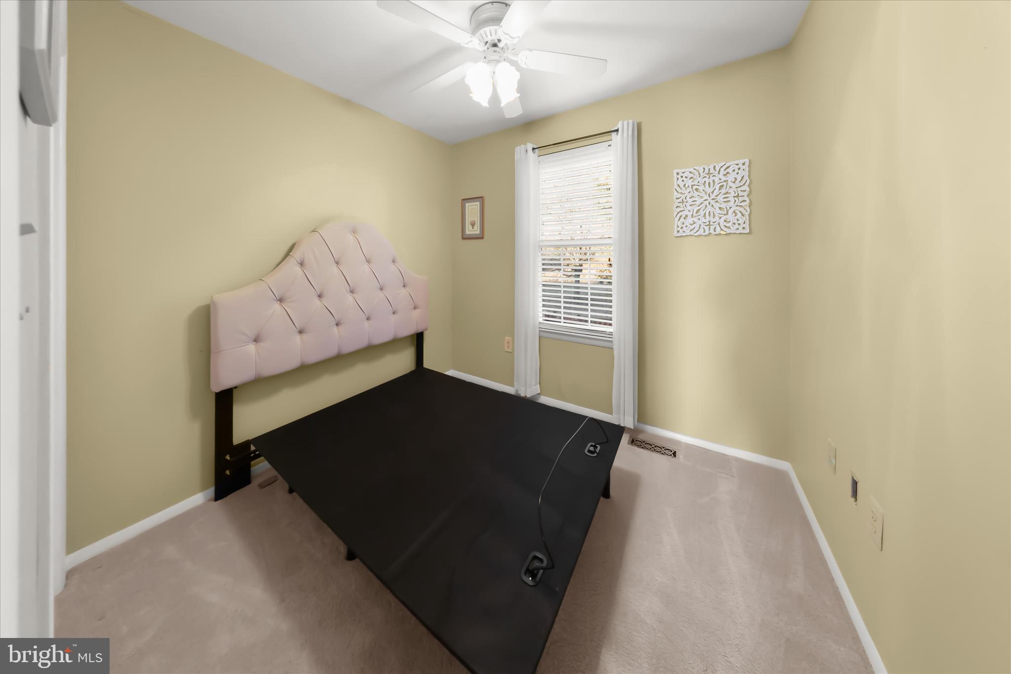 9586 WHITE PILLAR TERRACE