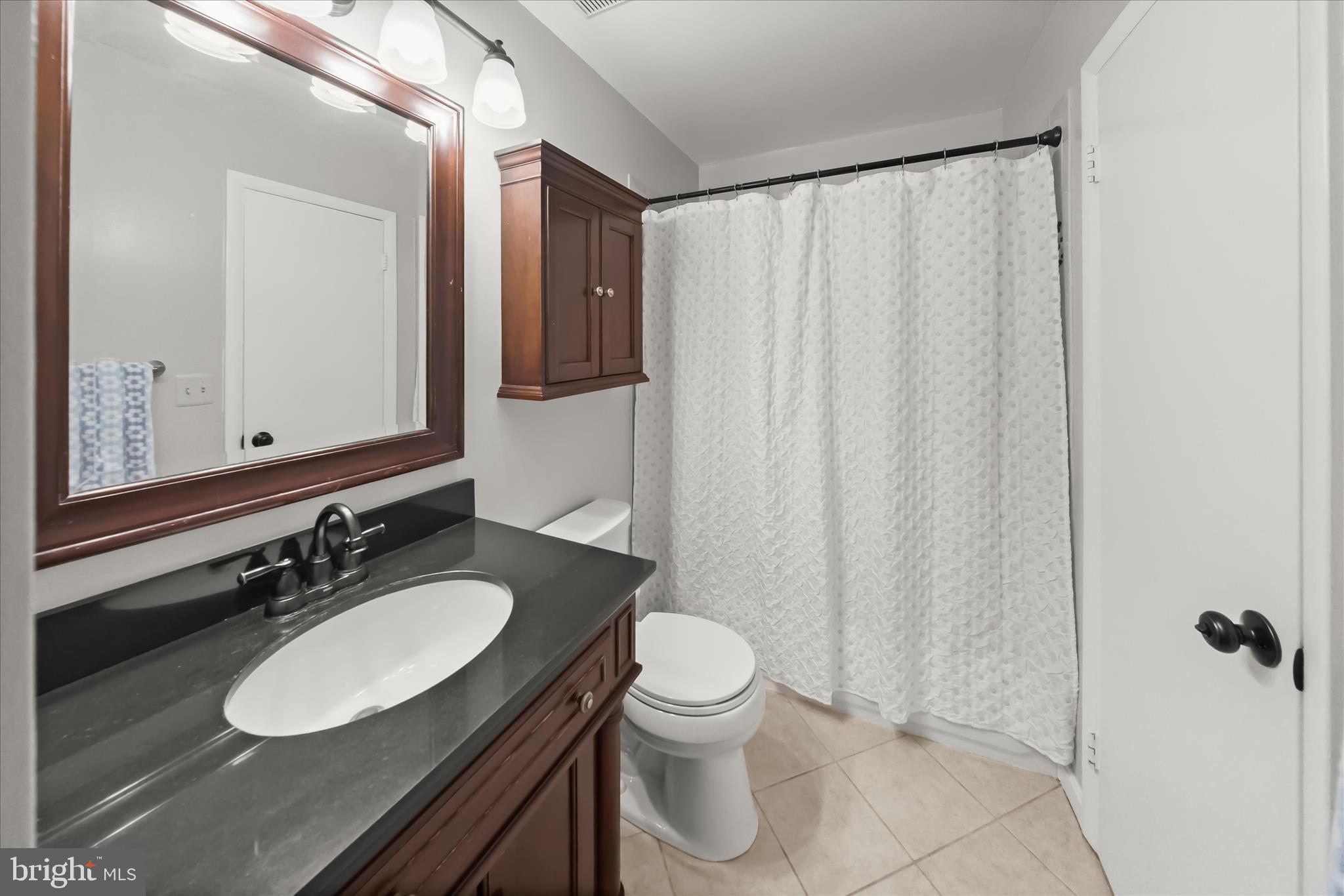 9586 WHITE PILLAR TERRACE