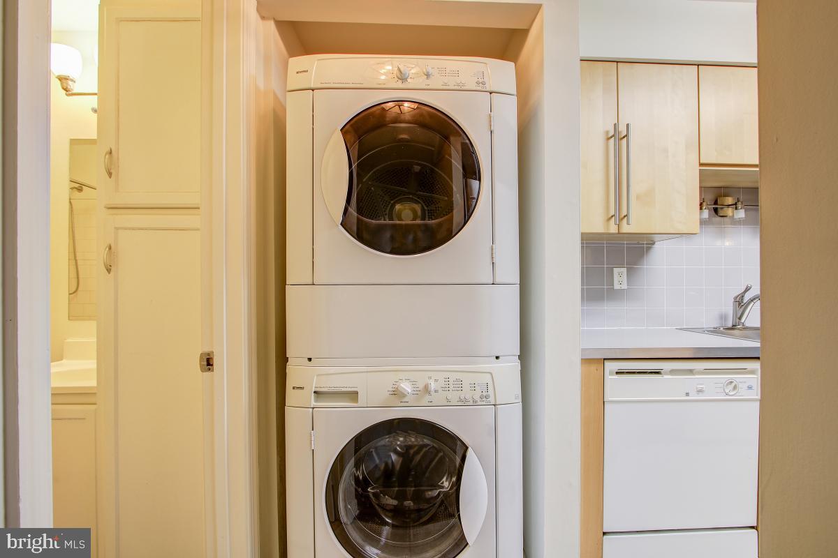 20212 SHIPLEY TERRACE 8-A-101