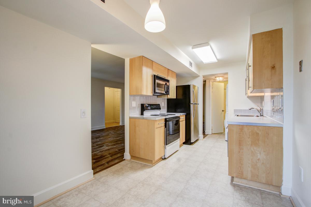 20212 SHIPLEY TERRACE 8-A-101