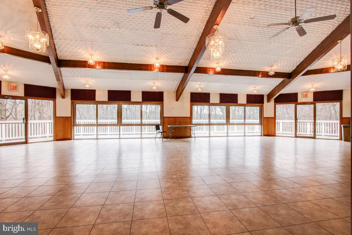 20212 SHIPLEY TERRACE 8-A-101