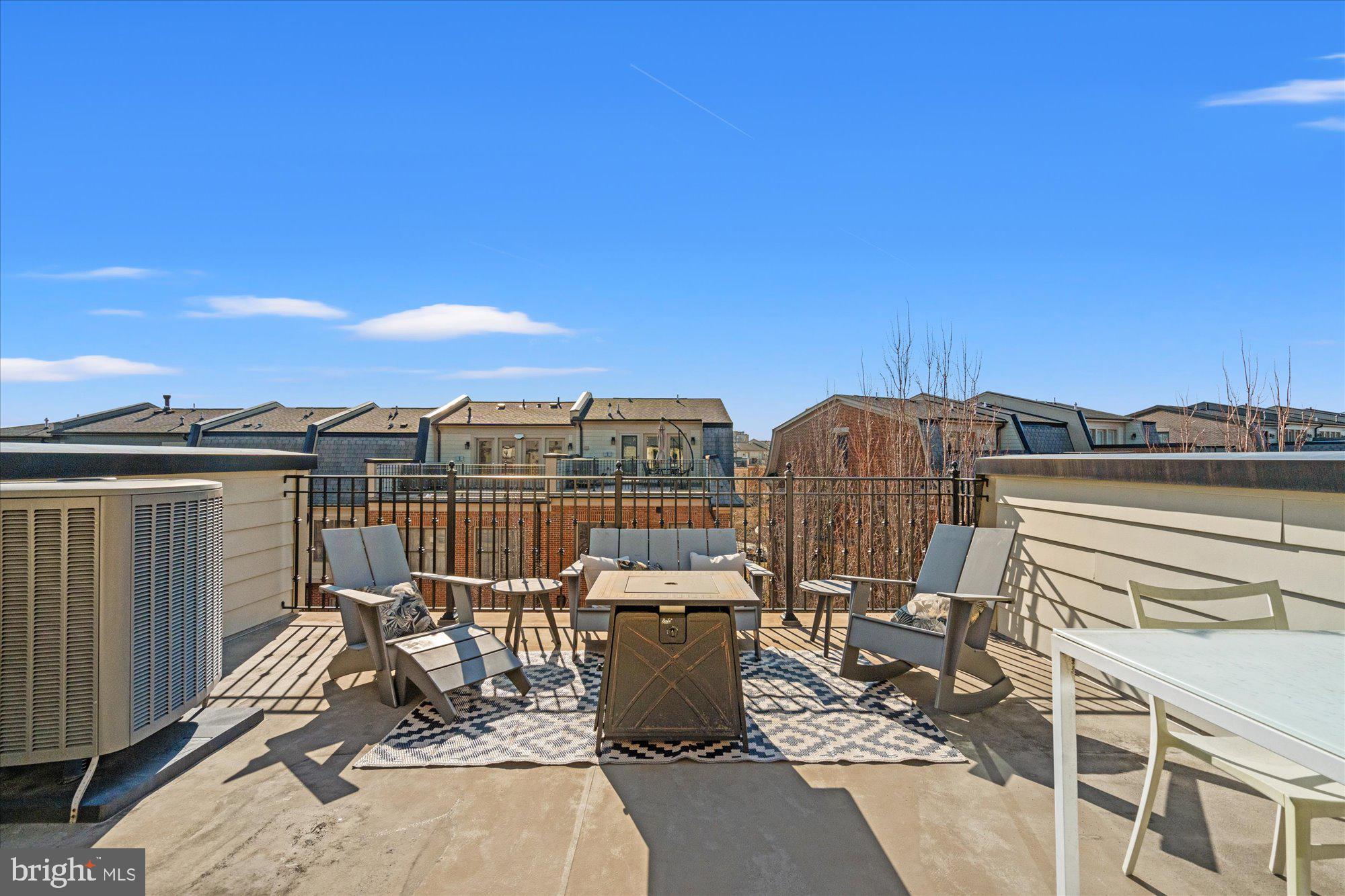 5226 STRATHMORE AVENUE